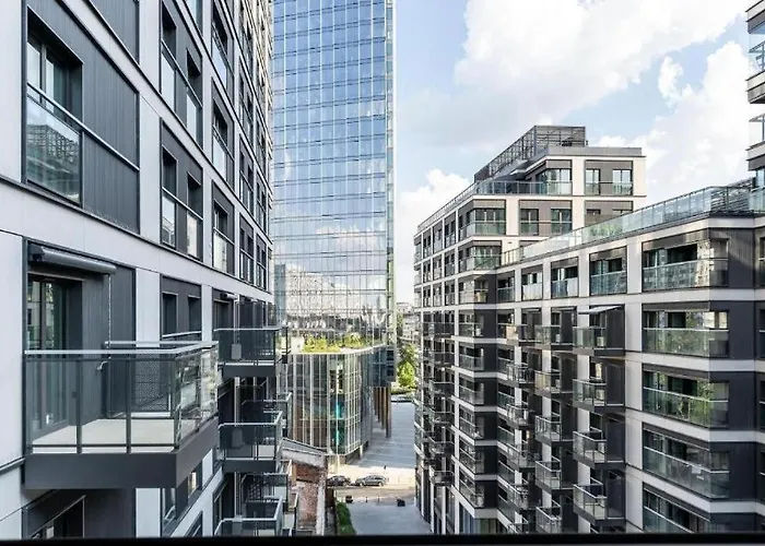 Urban Chic - Mennica - Center *