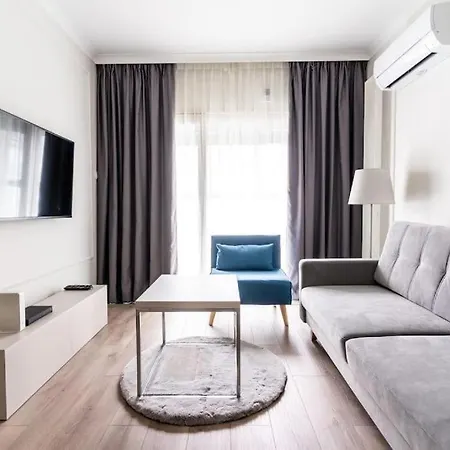 Urban Chic - Mennica - Center *