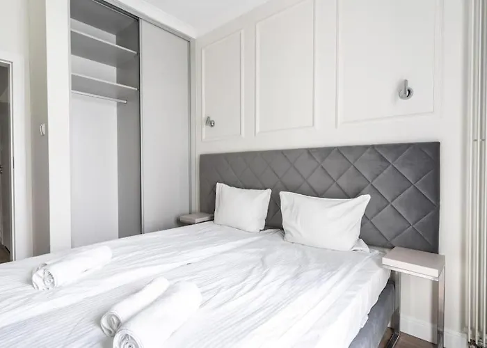 Apartament Urban Chic - Mennica - Center Warszawa